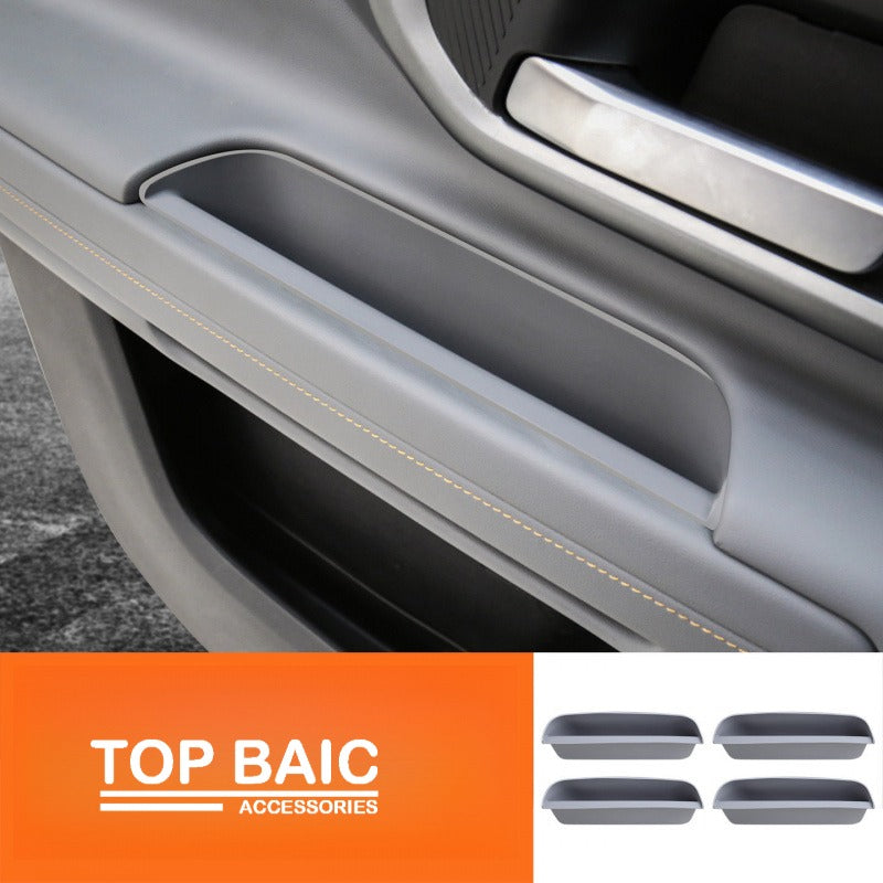 Rear silicone storage box and door handle organizer for BJ40e